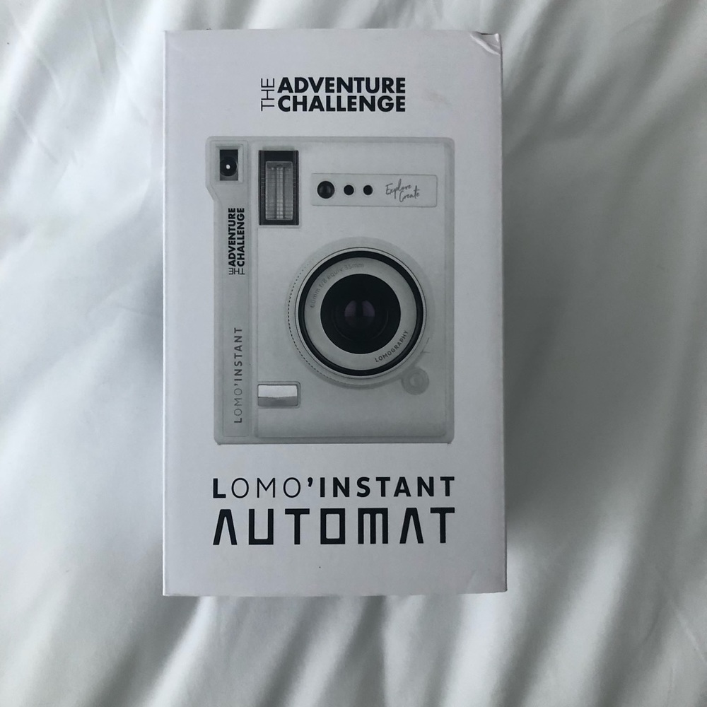 Instant camera (Almost new!)